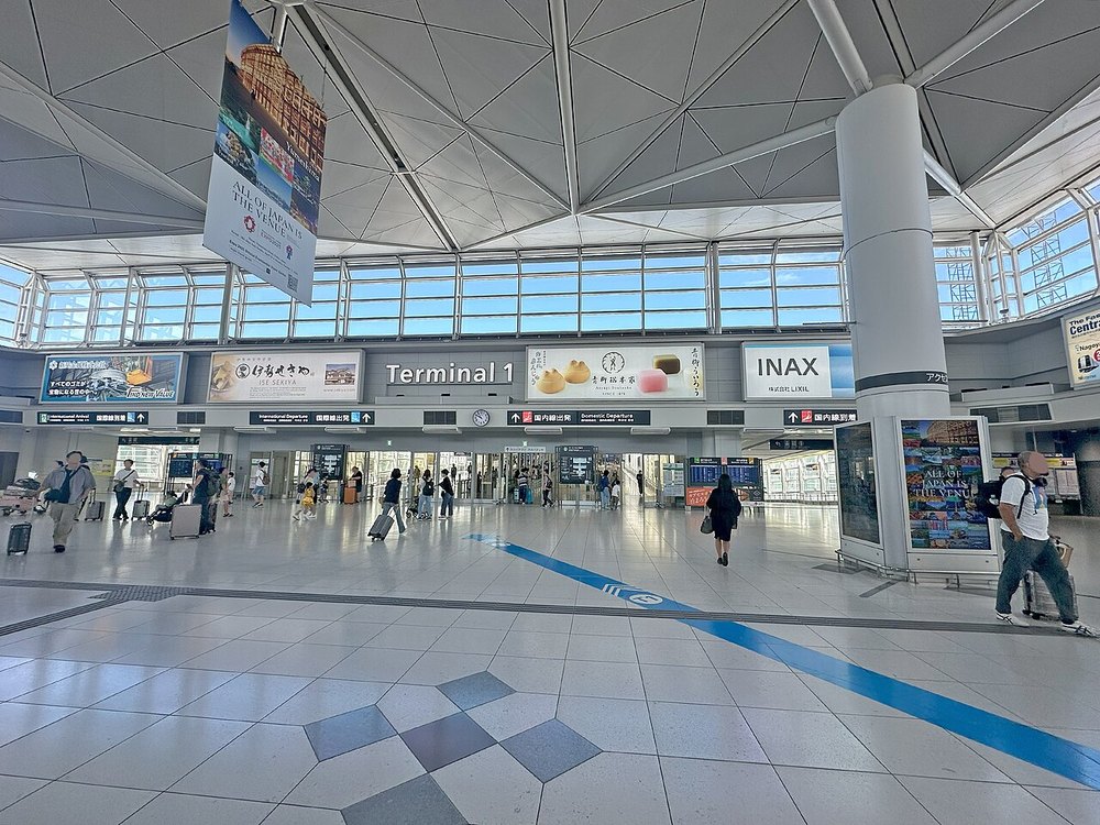 中部国際空港セントレア 第1ターミナルの入口
