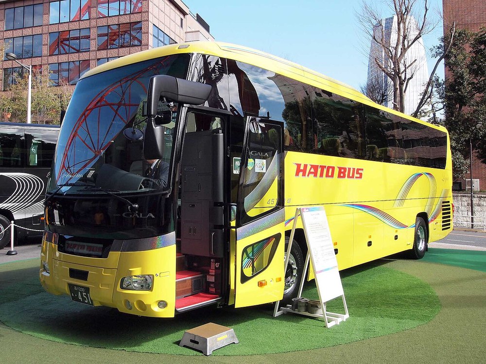 はとバスのツアー専用車「レガート」の外観