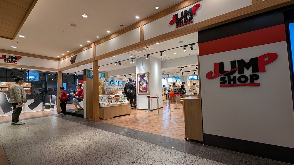 ソラマチ4階イーストヤードのジャンプショップの店先
