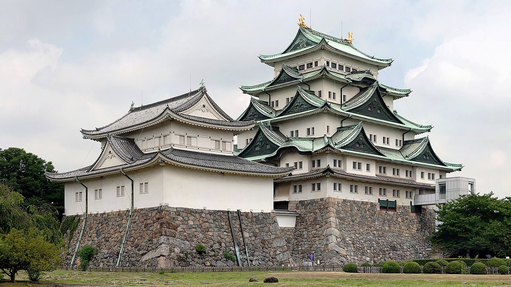 名古屋城の天守閣(大天守と小天守)