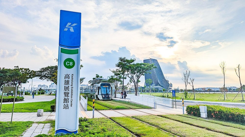 高雄ライトレールの高雄展覧館駅(C8)